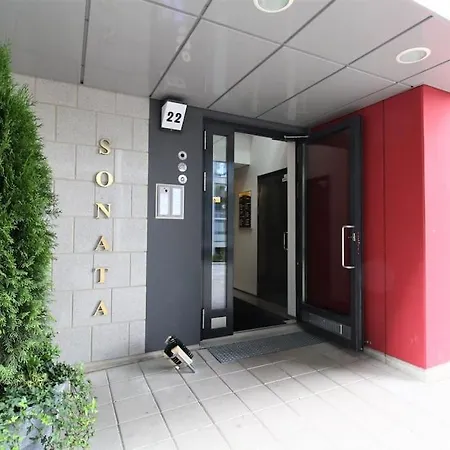 Apartment 2-room 7 Min By Train From Airport *